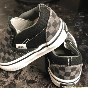 Vans size 4 Toddler Boys’ shoes